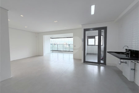 Apartamento à venda com 3 quartos, sendo 1 suíte, em Vila Leopoldina, São Paulo, SP
