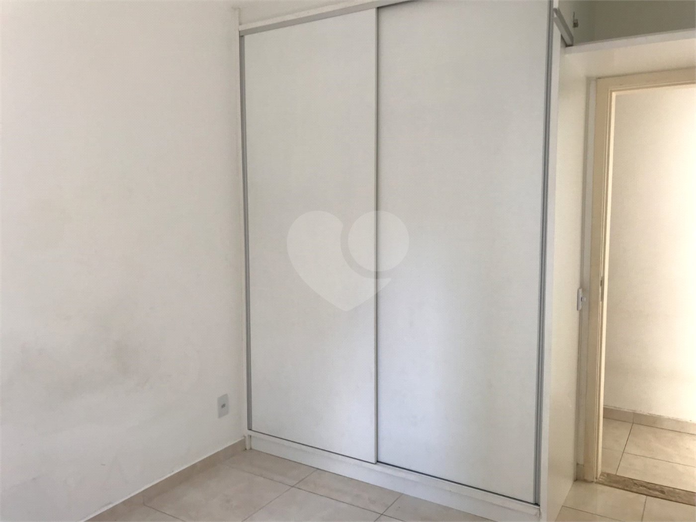 Apartamento à venda com 2 quartos em Santa Claudina, Vinhedo, SP