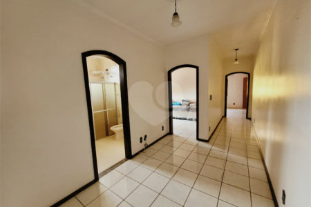 Casa Térrea à venda com 3 quartos, sendo 1 suíte, no Centro, Indaiatuba, SP