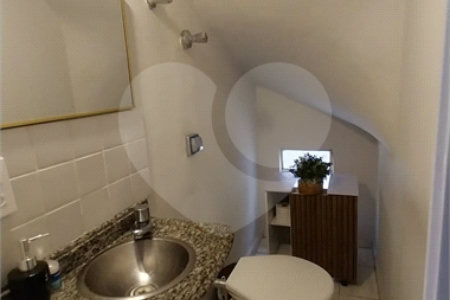 Sobrado à venda com 3 quartos em Vila Analia, São Paulo, SP