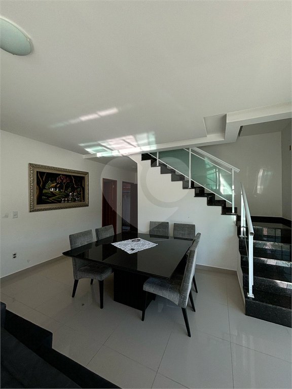 Casa à venda com 4 quartos, sendo 3 suítes,  em Tucuns, Armação dos Búzios, RJ