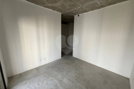 Apartamento à venda com 3 suítes em Moema, São Paulo, SP