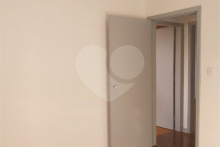 Apartamento à venda com 3 quartos, sendo 1 suíte, em Vila Paulicéia, São Paulo, SP