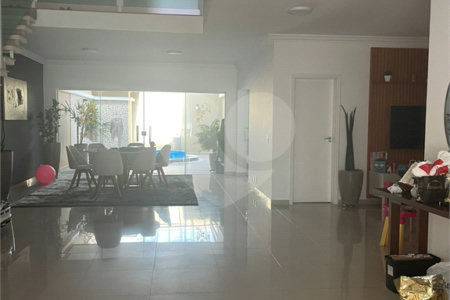Casa à venda com 3 suítes no condomínio Valença, Sorocaba - SP