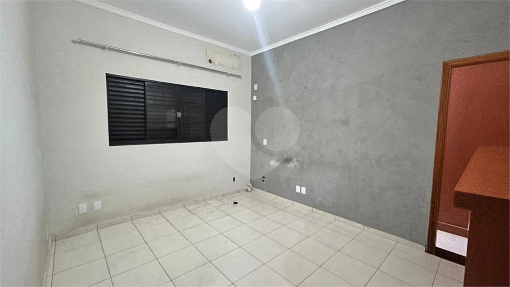 Casa à venda com 3 quartos, sendo 1 suíte,  em Ipê, Três Lagoas, MS