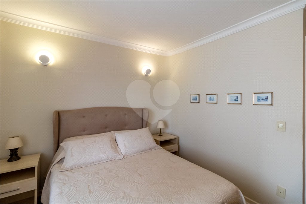Apartamento à venda com 3 quartos, sendo 2 suítes, em Alto da Boa Vista, São Paulo, SP