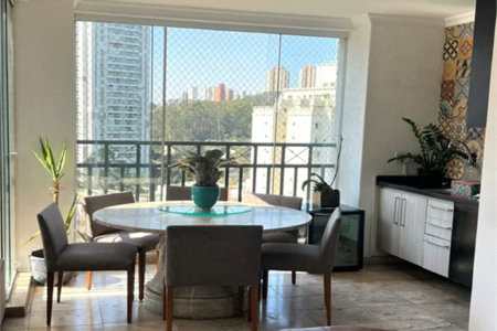 Apartamento à venda com 4 quartos, sendo 2 suítes, em Vila Andrade, São Paulo, SP