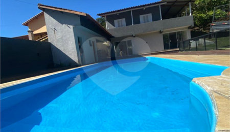 Casa à venda com 4 quartos, sendo 1 suíte, no condomínio Residencial Ypeville, Mairiporã - SP
