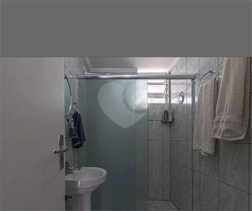 Apartamento à venda com 3 quartos, sendo 1 suíte,  em Aclimação, São Paulo, SP