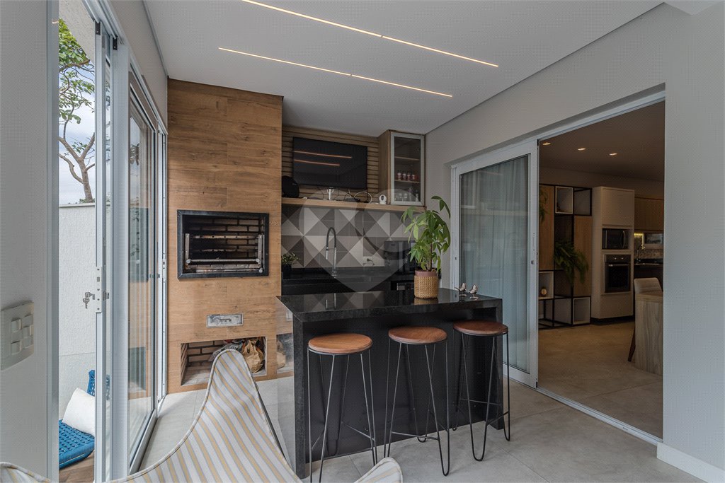 Casa à venda com 4 suítes em Jardim Prudência, São Paulo, SP