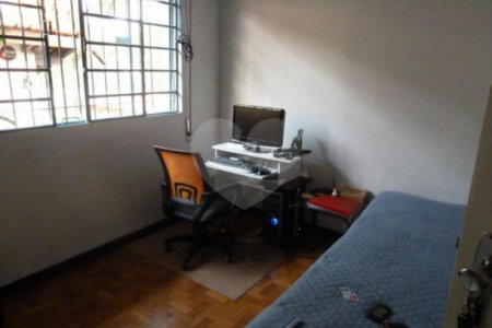 Casa Térrea à venda com 3 quartos, sendo 1 suíte, em Caxingui, São Paulo, SP