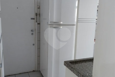 Apartamento à venda com 3 quartos, sendo 1 suíte,  em Pinheiros, São Paulo, SP