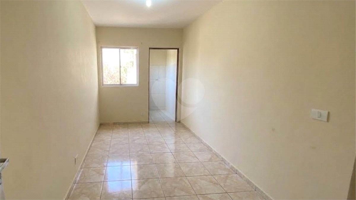Sobrado à venda com 4 quartos, sendo 1 suíte, em Conjunto Habitacional Itapetininga F3, Itapetininga, SP