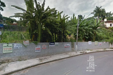 Sobrado à venda ou para alugar com 6 suítes em Jardim Guedala, São Paulo, SP