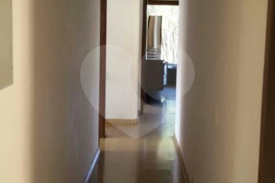 Casa à venda com 3 suítes em Vila Albertina, São Paulo, SP