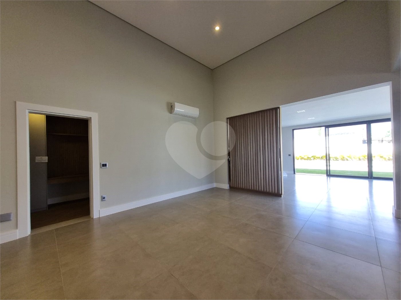 Casa à venda com 4 suítes no condomínio Xapada Park Ytu, Itu - SP