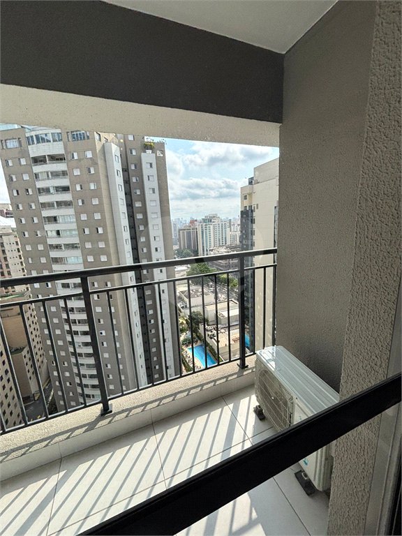 Studio mobiliado em andar alto com lazer completo em Indianópolis