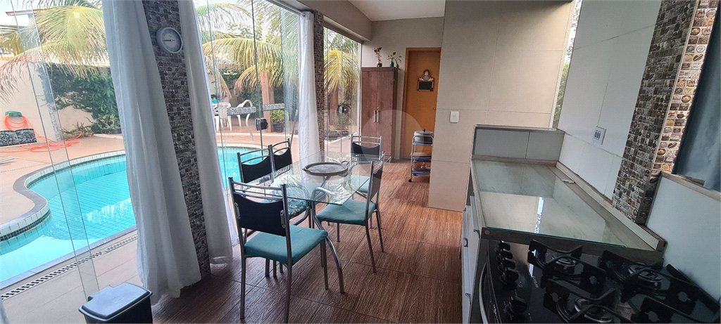 Casa térrea no Condomínio Jardim Botânico , localizado na cidade Bady Bassit/SP .