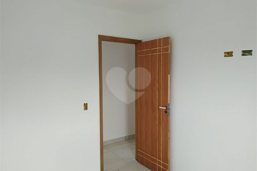 Apartamento de 48m2 localizado na Travessa da Av. Jaçanã 2 dorms