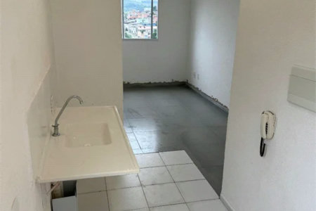 Casa à venda com 2 quartos em Jardim Petrópolis, Cotia, SP