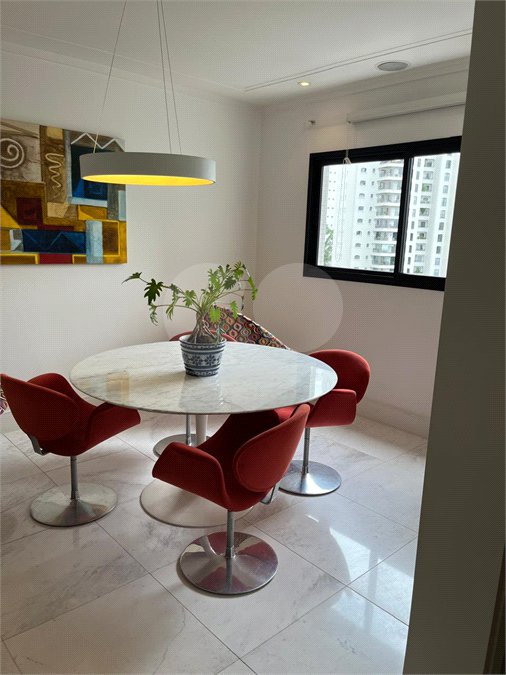 Apartamento à venda com 4 suítes em Jardim Marajoara, São Paulo, SP