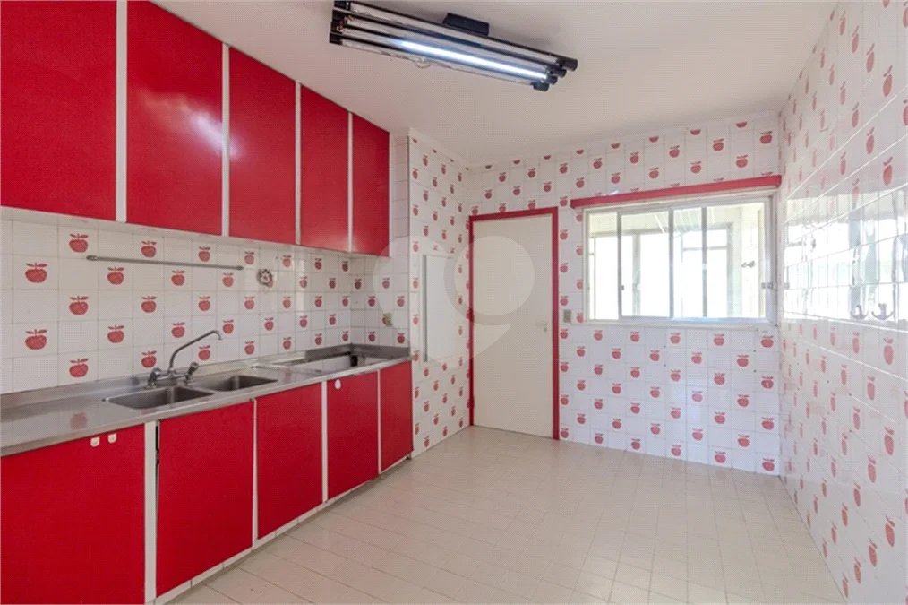 APARTAMENTO À VENDA NO PARAÍSO, 115m2, AMPLO, 2 QUARTOS