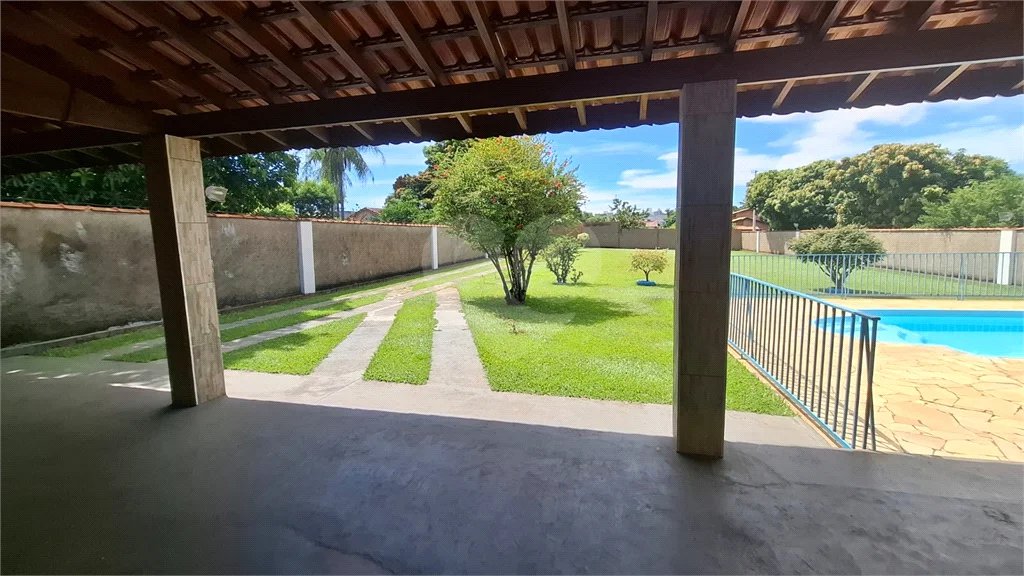 Chácara à venda – Excelente oportunidade dentro da cidade para investir ou para morar!