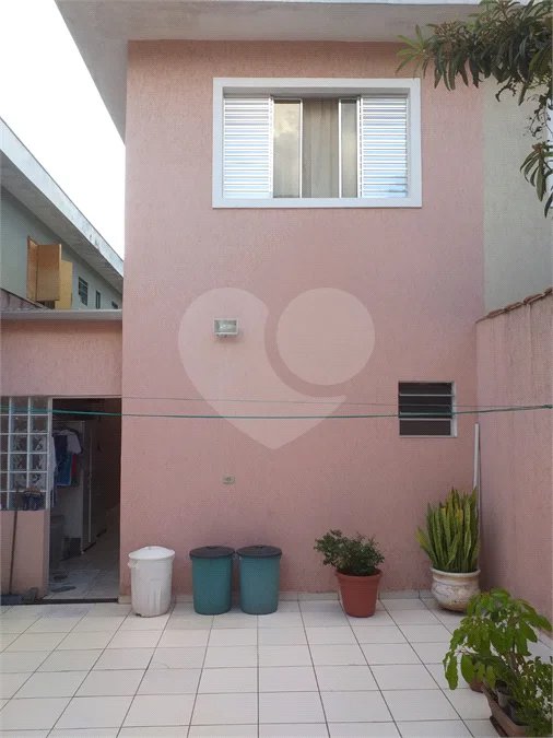 Vende-se Lindo Sobrado na Vila Santa Catarina