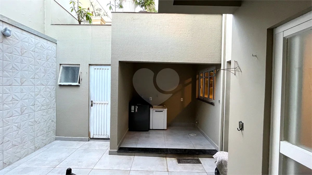Belo Sobrado a venda em condomínio (Indaiatuba-SP)