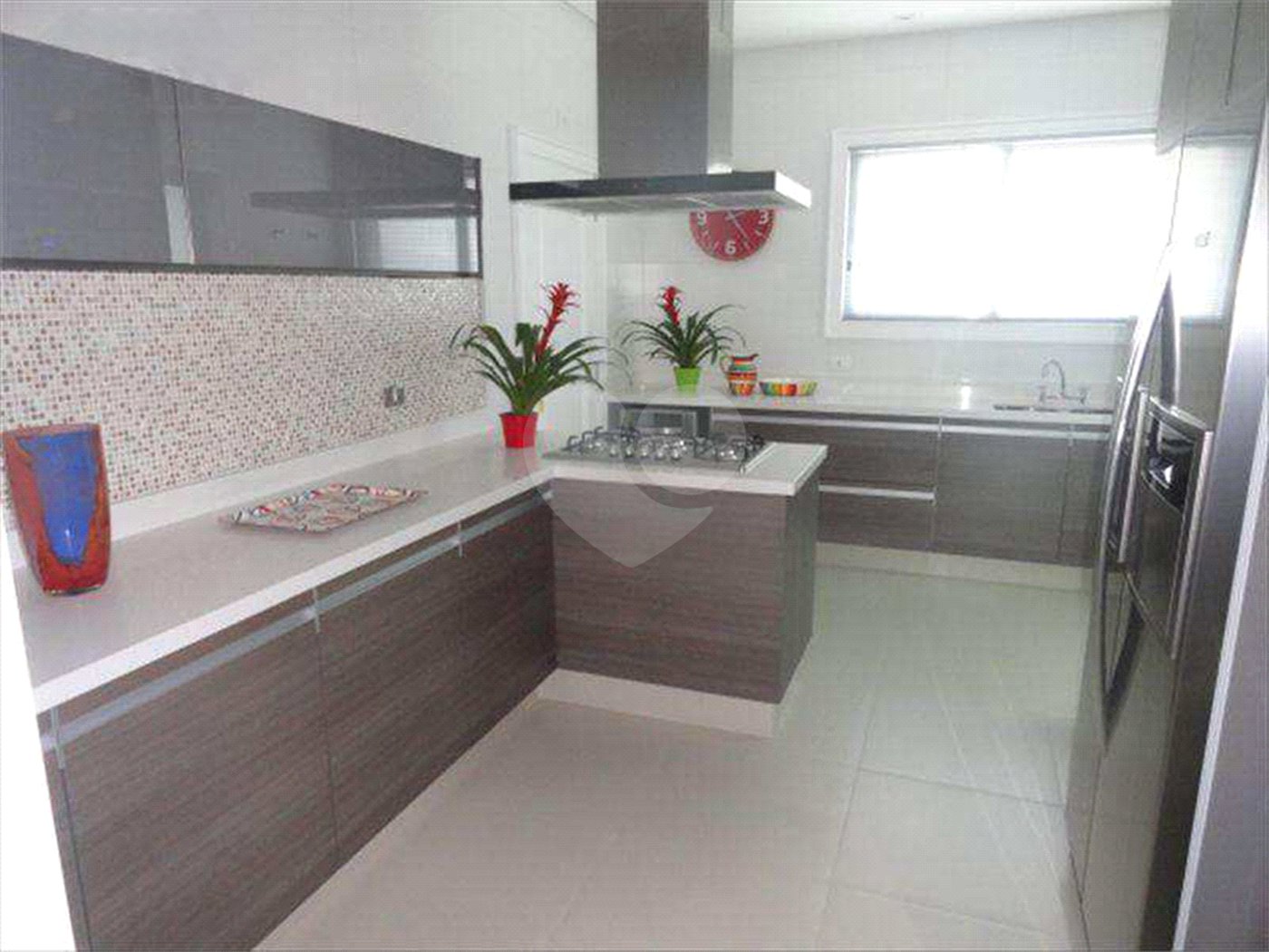 Apartamento à venda com 3 suítes em Jardim Virgínia, Guarujá, SP