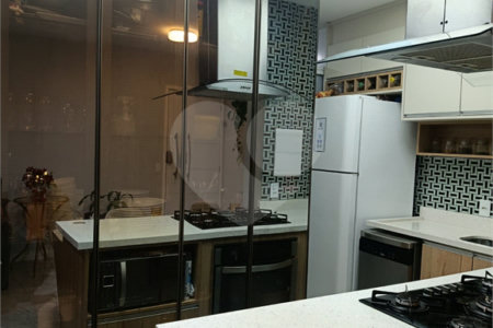 Apartamento à venda com 3 quartos, sendo 1 suíte, em Jardim Flor da Montanha, Guarulhos, SP