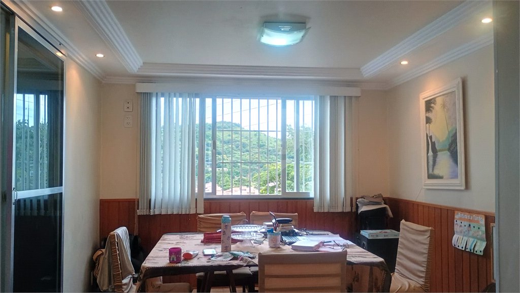 Villagio à venda com 3 quartos em Senador Vasconcelos, Rio de Janeiro, RJ