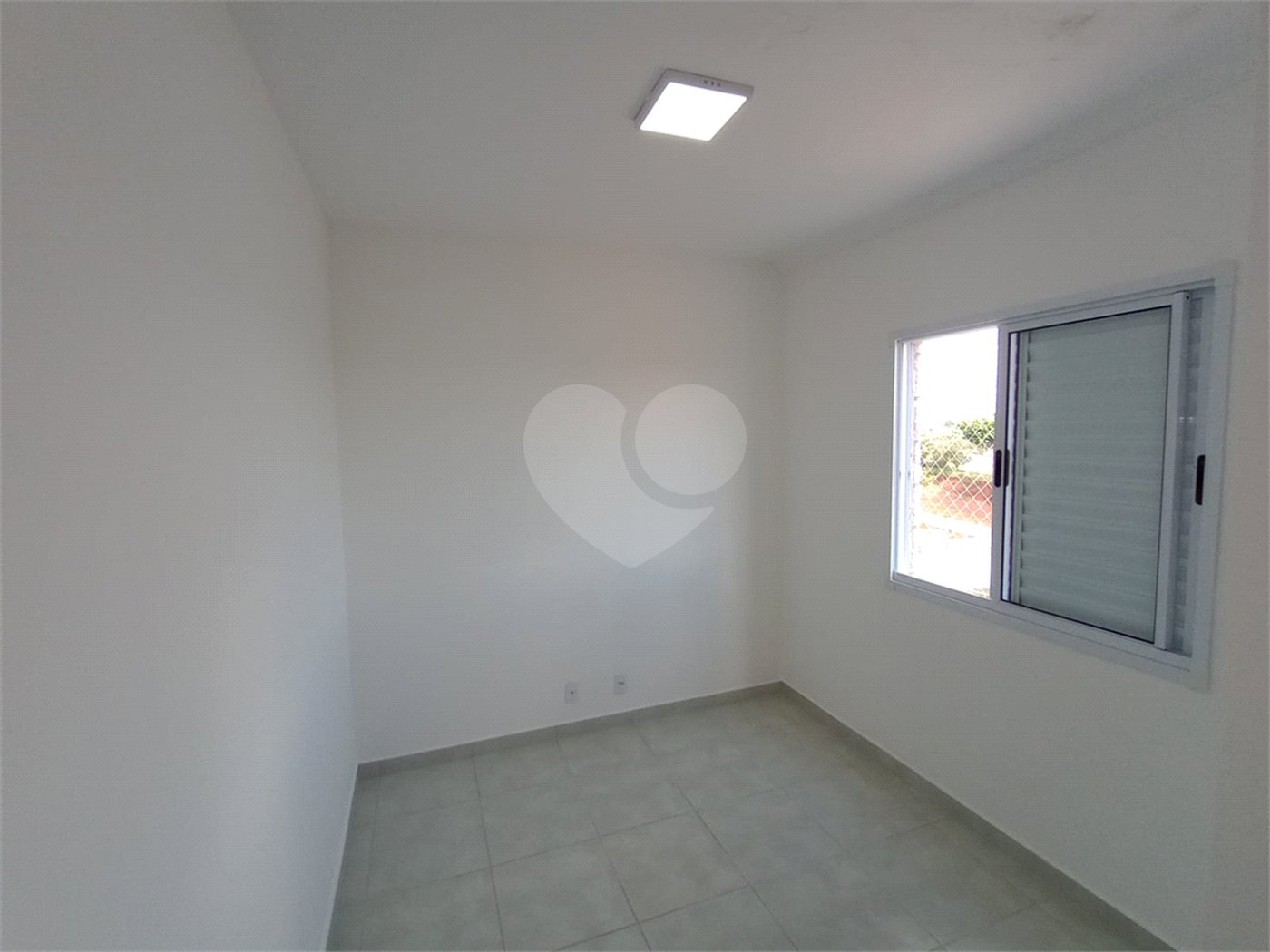 Apartamento à venda com 2 quartos em Vila Asem, Itapetininga, SP