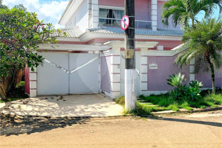 Casa de Vila à venda com 4 quartos, sendo 1 suíte, em Campo Grande, Rio de Janeiro, RJ