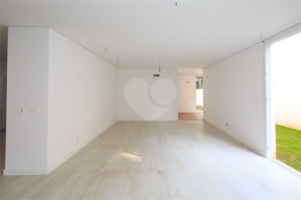Casa à venda com 5 quartos, sendo 4 suítes, em Jardim Marajoara, São Paulo, SP