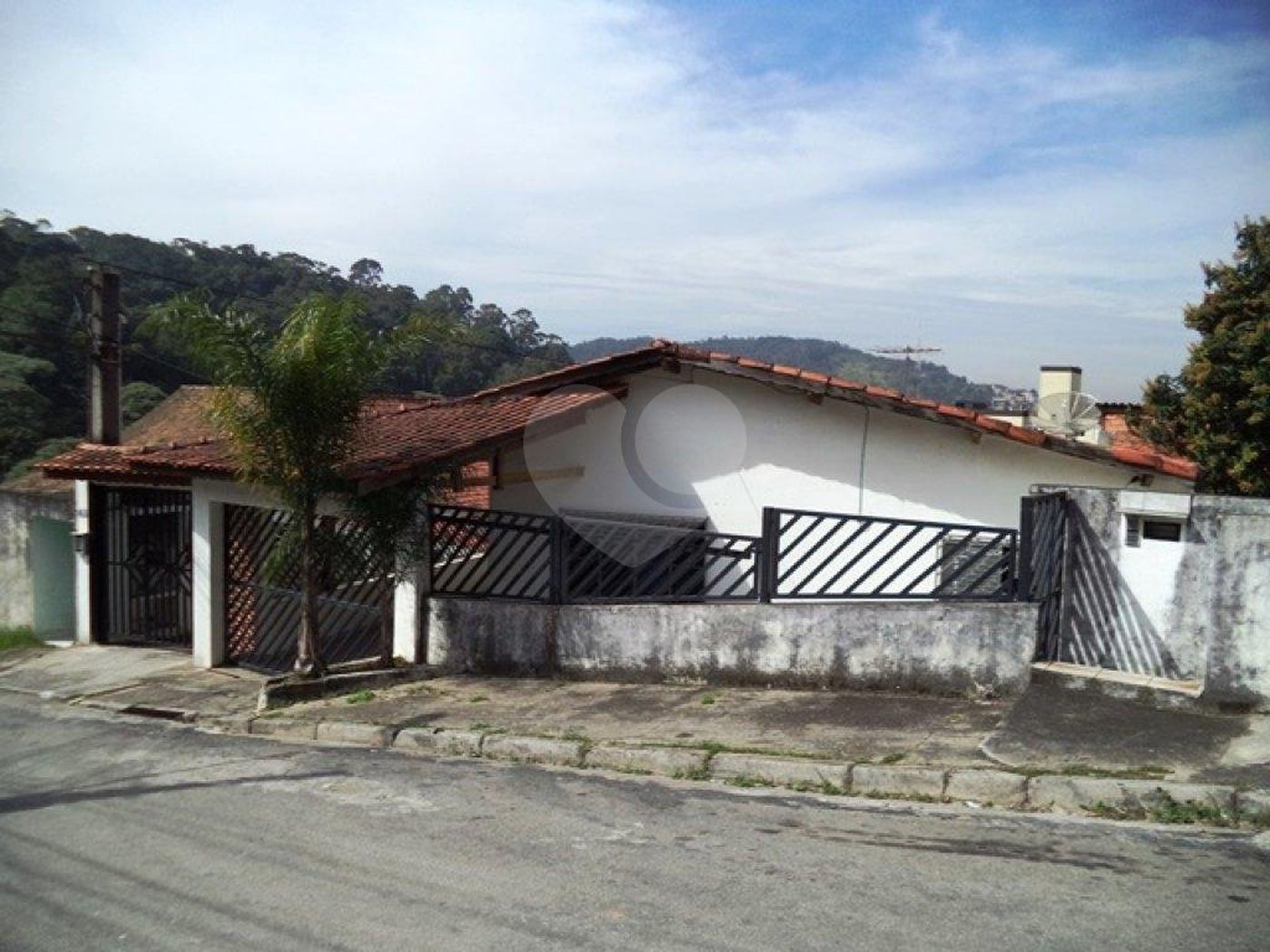 Sobrado à venda com 3 quartos, sendo 1 suíte, em Tremembé, São Paulo, SP