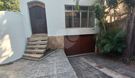 Casa à venda com 4 quartos, sendo 2 suítes,  em Vila Gustavo, São Paulo, SP