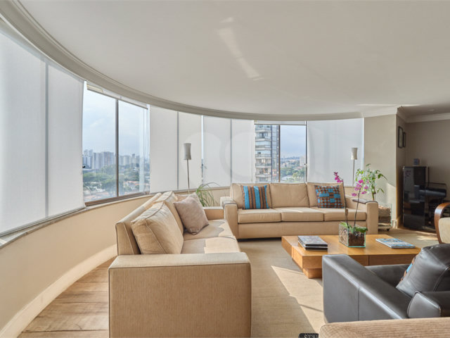 Apartamento à venda com 4 quartos, sendo 3 suítes,  em Campo Belo, São Paulo, SP