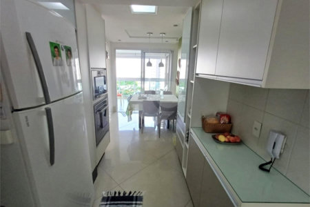 Apartamento à venda com 3 suítes em Santa Teresinha, São Paulo, SP