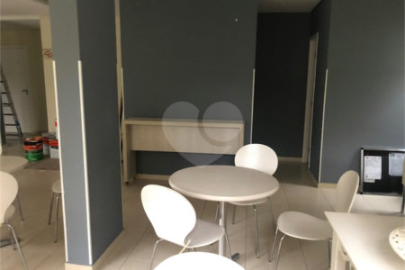 Apartamento à venda com 3 quartos, sendo 1 suíte,  em Jardim Amaralina, São Paulo, SP