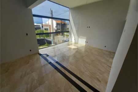 Casa à venda com 3 quartos, sendo 1 suíte, no condomínio Horto Florestal Iii, Sorocaba - SP