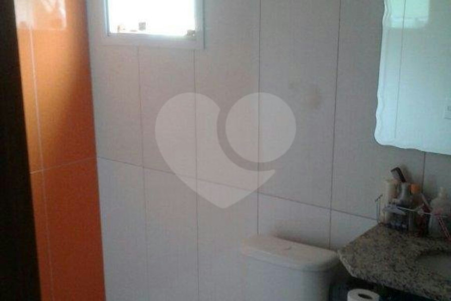 Sobrado à venda com 5 quartos, sendo 4 suítes, em Horto, São Paulo, SP