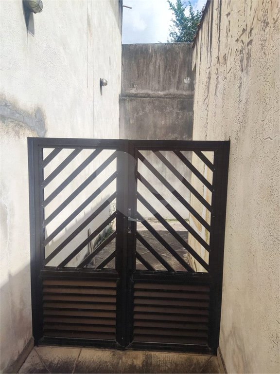Sobrado à venda com 3 quartos, sendo 2 suítes,  em Vila Pires, Santo André, SP