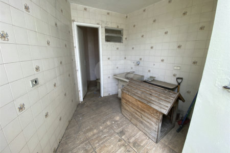 Sobrado à venda com 3 quartos, sendo 1 suíte, em Interlagos, São Paulo, SP