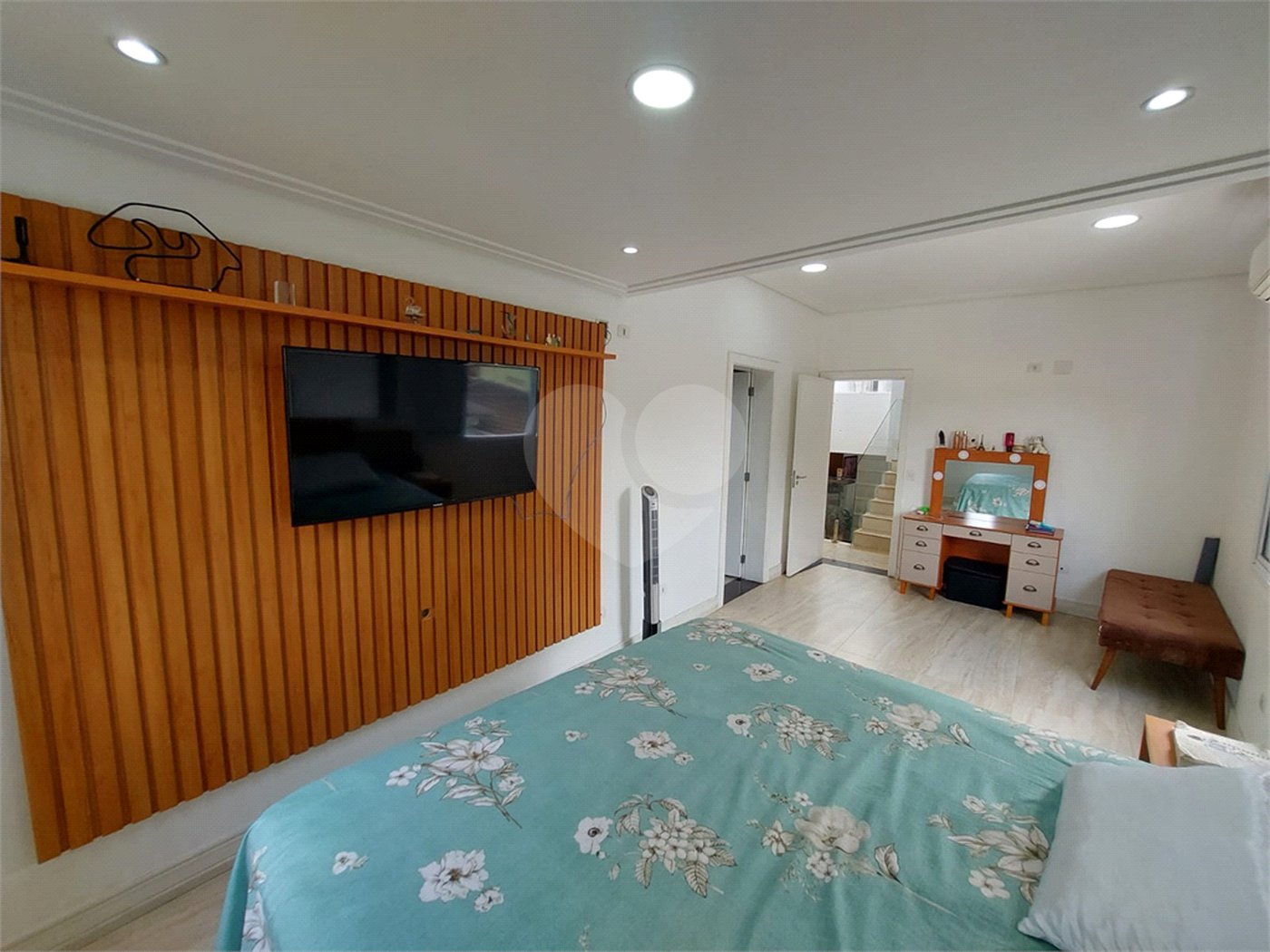 Casa à venda com 4 suítes em Lapa, São Paulo, SP