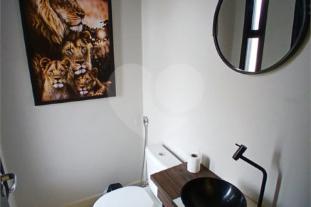 Casa à venda com 3 quartos, sendo 1 suíte, no condomínio Jardim, Sorocaba - SP