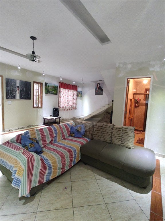 Duplex à venda com 3 quartos, sendo 1 suíte, em Santíssimo, Rio de Janeiro, RJ