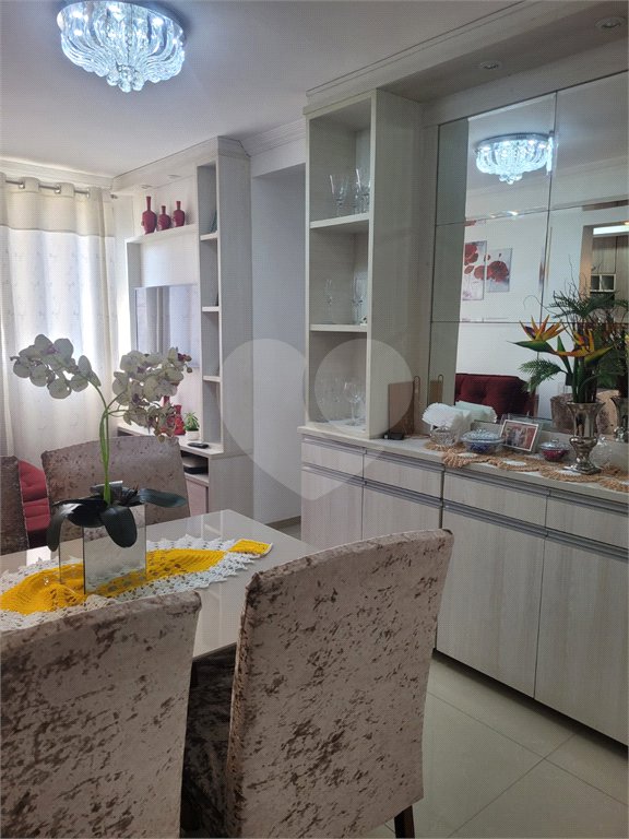 Apartamento à venda com 2 quartos, sendo 1 suíte, em Jardim São Luís, Suzano, SP