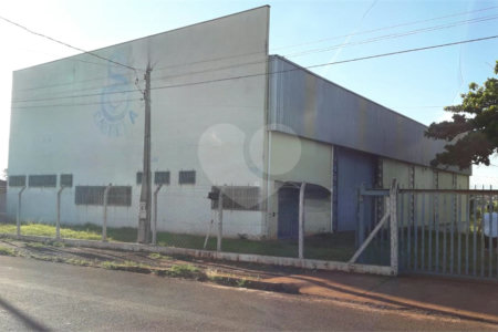 Galpão à venda ou para alugar em Jardim Eliana, Araraquara, SP