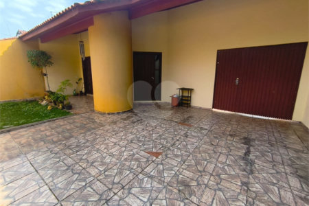 Casa à venda com 3 quartos, sendo 1 suíte,  em Vila Nova Itapetininga, Itapetininga, SP